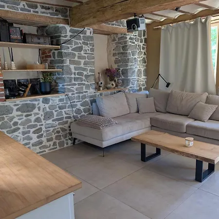 Close From Ardenne - Fully Renovated Modern In *